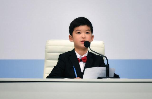 学霸都选51Talk?学习队长王俊凯高分通过CET-6