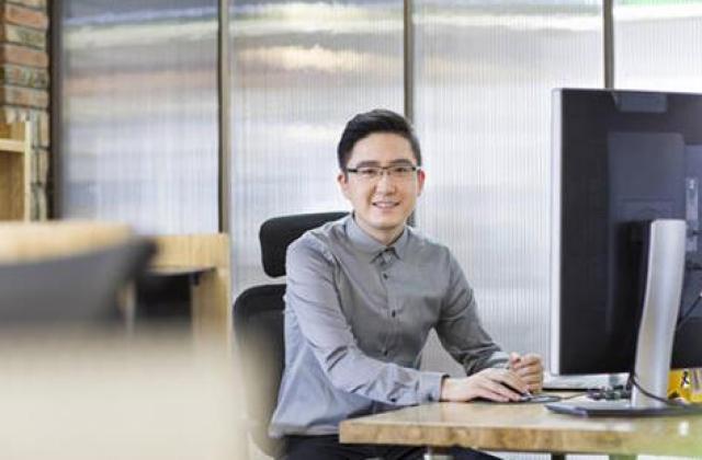 宁可埋骨龙头,绝不苟安凡尘——讲股堂名师刘琦专访