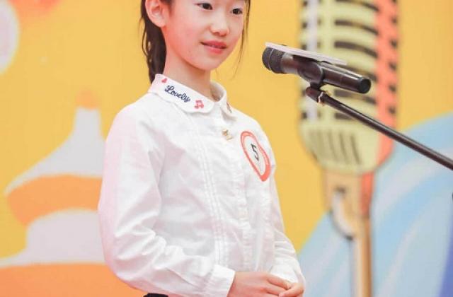 贵州9岁女孩斩获全国英语大赛冠军:希望用超能力保护外卖骑手