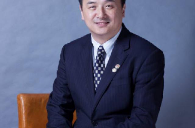 复旦大学-华盛顿大学EMBA校友季军:居安思危,徐徐向上