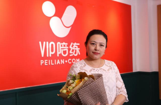 美女钢琴家冯佳音实力陪练,传达VIP陪练《超级陪练课》的四大价值