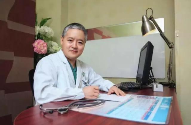 “网红院长”段涛加入娃咋养任董事长!推出新妈妈孕产育儿新方式