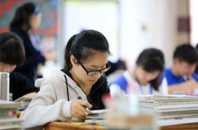 “得分难,进步慢”,蹊径课堂建哥指针数学如何“易”化高中数学?