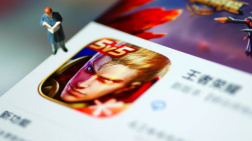 被cue之后,腾讯针对小学生连续出手,成长守护平台被指“快准狠”