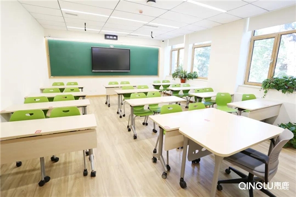 19间青鹿智慧教室亮相北京大学!智慧教学的规模化应用来了!