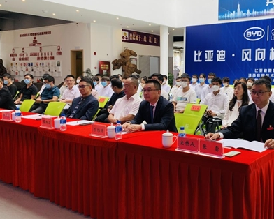 风向标加速推动产教融合,推出三方共建汽车产业学院模式