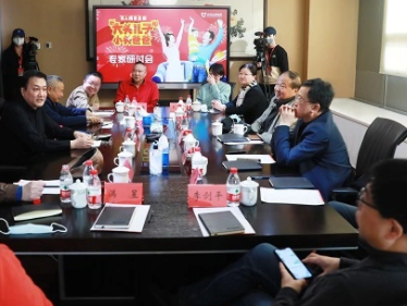 真人情景喜剧《新大头儿子和小头爸爸》第二季1月22日播出收获业界专家学者盛赞