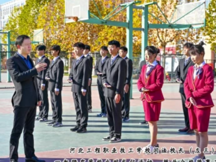 把德育灵魂渗透于德技并修