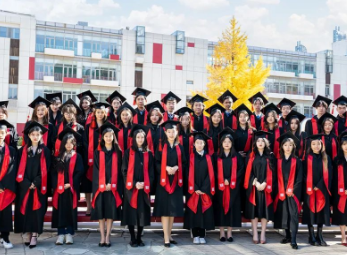 全球大学申请人数持续增加,北京乐成国际学校如何脱颖而出
