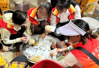 调研黄桃储存运输,助力产业发展