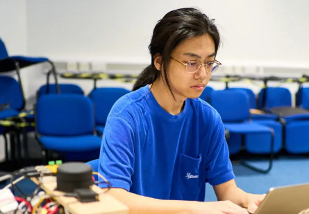 巴斯大学机器人与自动系统硕士课程：探索明天，锻造智能时代的核心引擎
